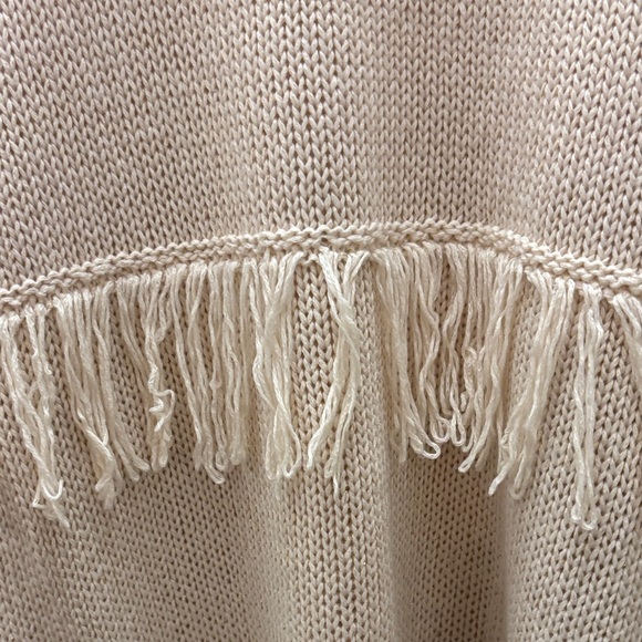 Elegant Fringe Detail Sweater - Picture 3 of 3